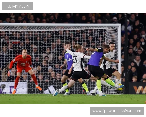 凯恩继续破门，热刺向英超冠军进发！